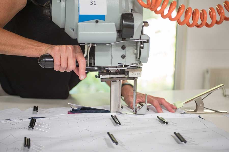 Näherei mit vielfältige Spezialmaschinen